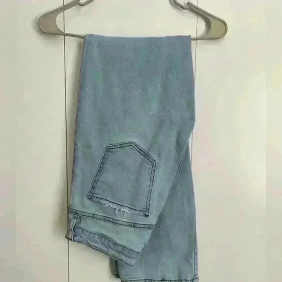 Song distressed jeans boyfriend fit - Picture 1 of 7